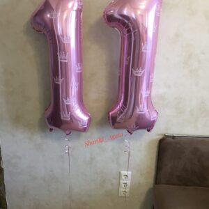 цифры нежно-розовые 11 с принтом с короной
