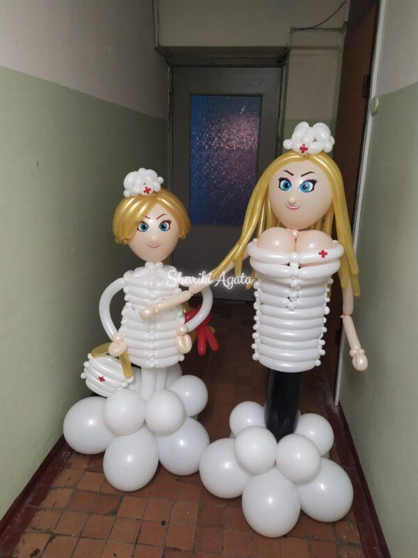 фигуры из шаров две медсестры